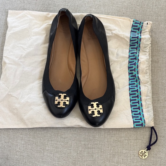 Tory Burch Black Flats with Gold Logo - Picture 2 of 3